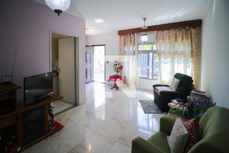 Sala de casa à venda com 3 quartos, 163m² em Vila Moinho Velho, São Paulo