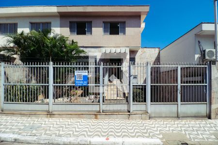 Casa à venda com 163m², 3 quartos e 4 vagasFachada