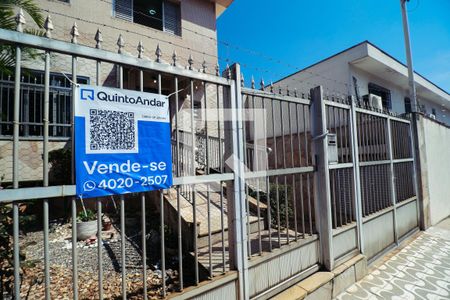 Casa à venda com 163m², 3 quartos e 4 vagasFachada