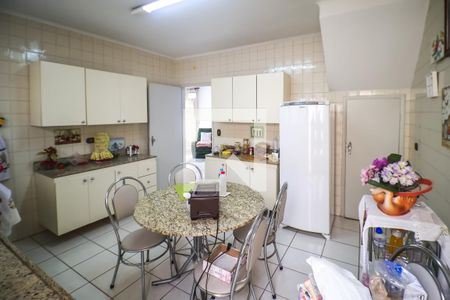 Casa à venda com 163m², 3 quartos e 4 vagasCozinha