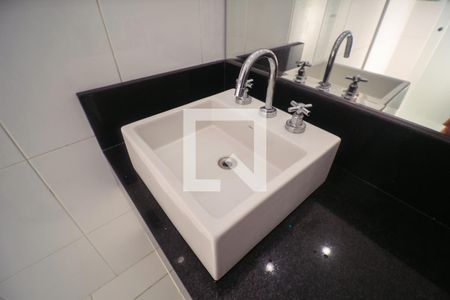 Apartamento à venda com 147m², 3 quartos e 3 vagasBanheiro Social 1