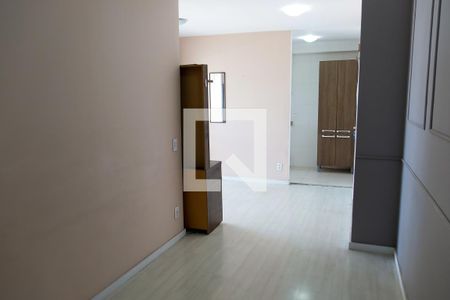 sala de apartamento à venda com 3 quartos, 72m² em Km 18, Osasco