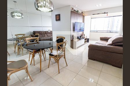 Apartamento para alugar com 58m², 2 quartos e 2 vagasSala