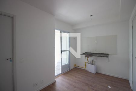 Sala/Cozinha de apartamento para alugar com 2 quartos, 29m² em Cidade Antônio Estêvão de Carvalho, São Paulo