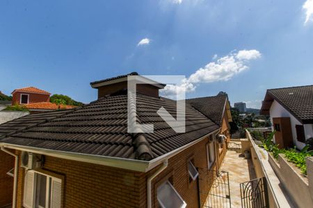 Casa de condomínio à venda com 400m², 5 quartos e 4 vagasVista