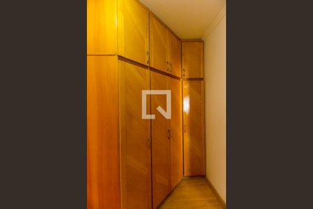 Casa de condomínio à venda com 400m², 5 quartos e 4 vagasCloset da suíte