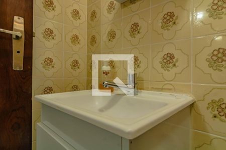 Casa à venda com 172m², 3 quartos e 2 vagasBanheiro 4