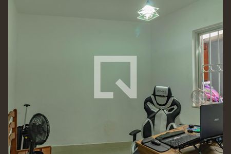 Casa à venda com 172m², 3 quartos e 2 vagasEscritório