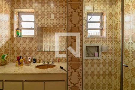 Casa à venda com 172m², 3 quartos e 2 vagasBanheiro 1