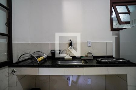 Cozinha de kitnet/studio para alugar com 1 quarto, 46m² em Piratininga, Niterói