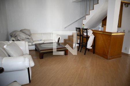 Sala de casa à venda com 3 quartos, 240m² em Vila Isolina Mazzei, São Paulo