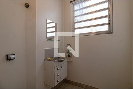 banheiro social1 de casa à venda com 2 quartos, 148m² em Bosque da Saúde, São Paulo