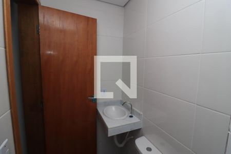 Banheiro de kitnet/studio para alugar com 0 quarto, 25m² em Vila Matilde, São Paulo