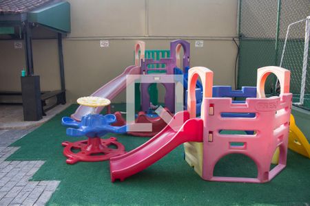Apartamento para alugar com 76m², 2 quartos e 1 vaga Apartamento para alugar com 76m², 2 quartos e 1 vagaÁrea comum - Playground