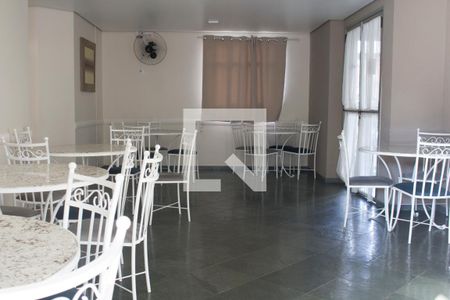 Apartamento para alugar com 76m², 2 quartos e 1 vaga Apartamento para alugar com 76m², 2 quartos e 1 vagaÁrea comum - Salão de festas