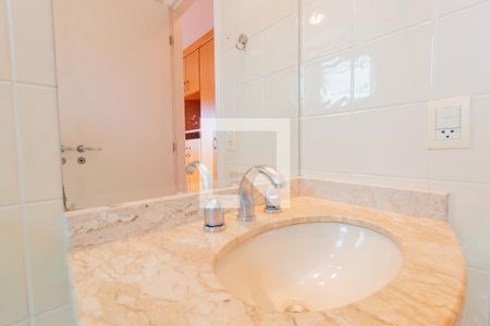 Apartamento à venda com 93m², 3 quartos e 2 vagas Apartamento à venda com 93m², 3 quartos e 2 vagasSuíte