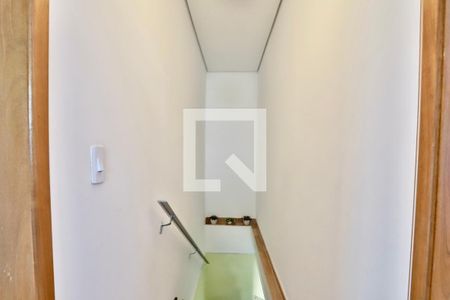 Casa à venda com 170m², 4 quartos e 2 vagasCorredor