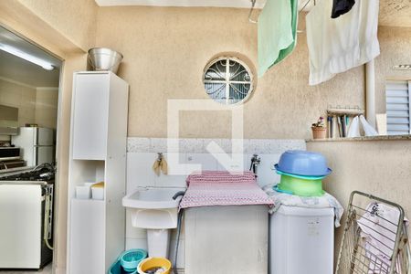 Casa à venda com 170m², 4 quartos e 2 vagasLavanderia 1