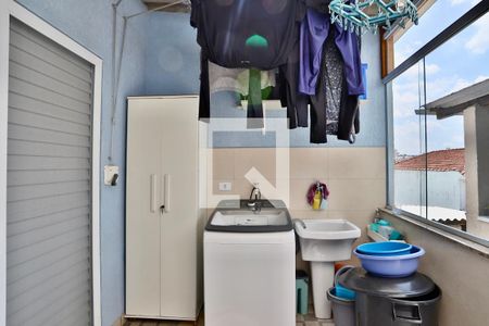 Casa à venda com 170m², 4 quartos e 2 vagasLavanderia 2