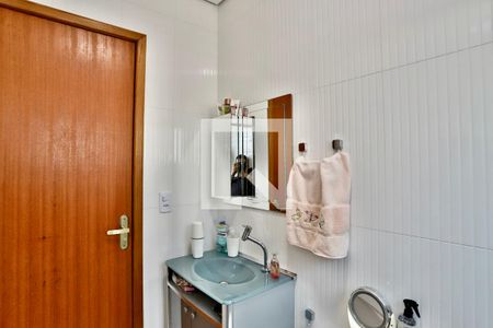 Casa à venda com 170m², 4 quartos e 2 vagasBanheiro 2