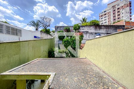 Casa à venda com 358m², 4 quartos e 10 vagasVista da Suíte