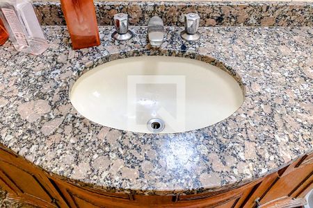 Casa à venda com 358m², 4 quartos e 10 vagasLavabo