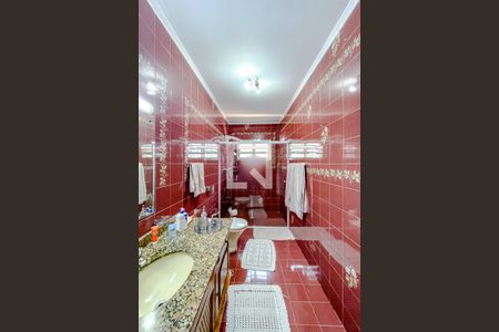 Casa à venda com 358m², 4 quartos e 10 vagasBanheiro Social 