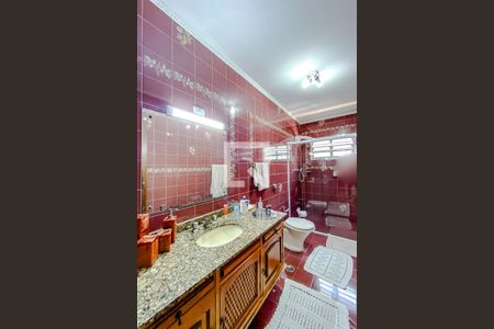 Casa à venda com 358m², 4 quartos e 10 vagasBanheiro Social 