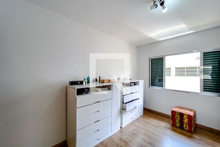Casa à venda com 358m², 4 quartos e 10 vagasQuarto 2