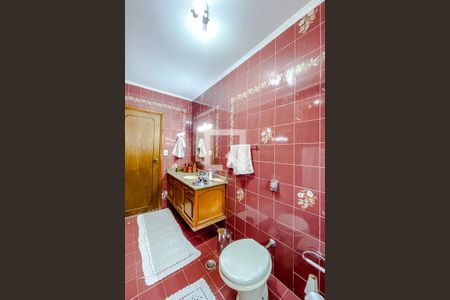 Casa à venda com 358m², 4 quartos e 10 vagasBanheiro Social 