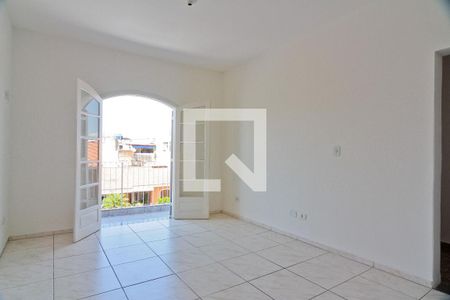Casa à venda com 230m², 3 quartos e 3 vagasSuíte
