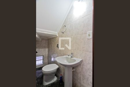 Casa à venda com 230m², 3 quartos e 3 vagasLavabo