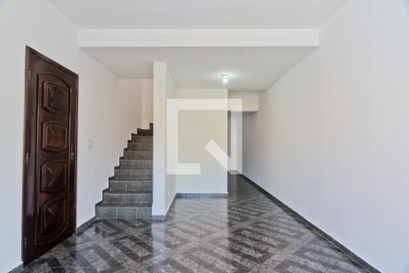 Sala de casa para alugar com 3 quartos, 230m² em Vila Bancária Munhoz, São Paulo