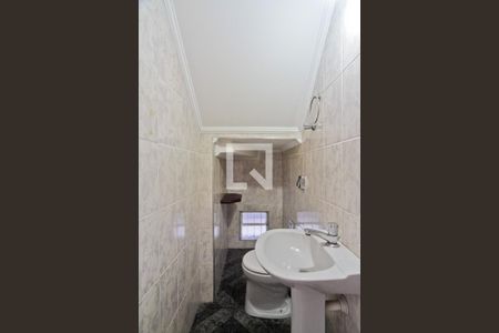 Casa à venda com 230m², 3 quartos e 3 vagasLavabo