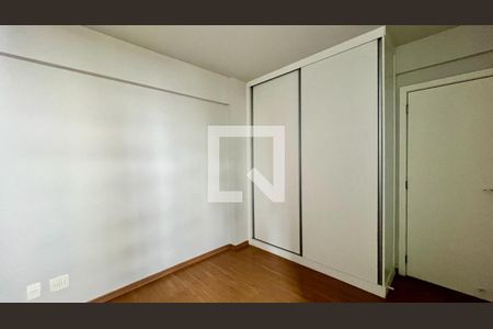 quarto 1 de apartamento à venda com 4 quartos, 142m² em Buritis, Belo Horizonte