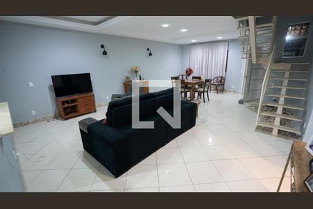 Sala de casa de condomínio para alugar com 5 quartos, 240m² em Centro, Niterói