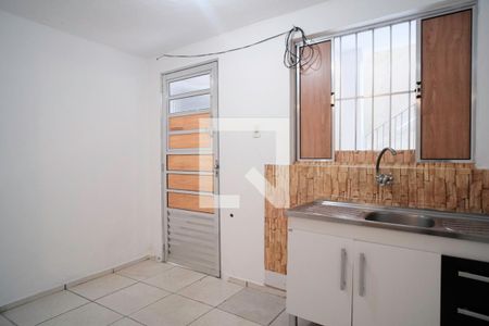 Sala/Cozinha de casa para alugar com 1 quarto, 40m² em Parque Cisper, São Paulo