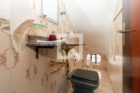 Casa à venda com 150m², 4 quartos e 2 vagasLavabo