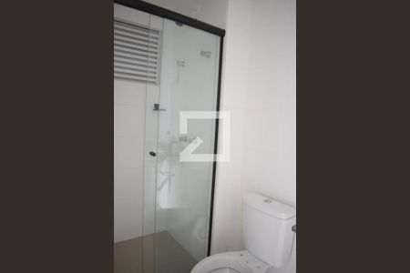 Banheiro de apartamento para alugar com 1 quarto, 30m² em Guaíra, Curitiba