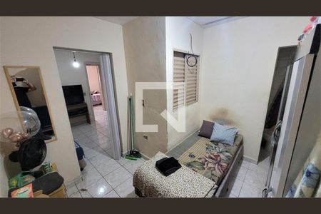 Casa à venda com 2 quartos, 104m² em Vila Vitorio Mazzei, São Paulo