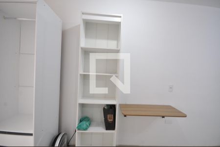 Sala/Cozinha de apartamento para alugar com 1 quarto, 24m² em Vila Mazzei, São Paulo