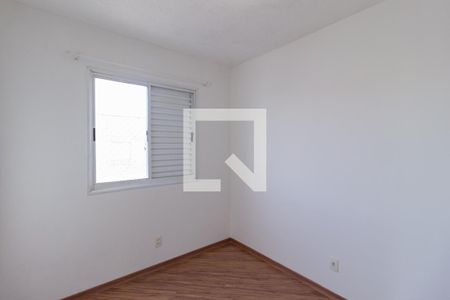 Quarto 1 de apartamento para alugar com 2 quartos, 50m² em Vila Ester, Carapicuíba