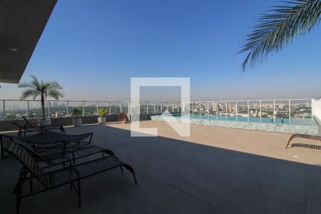 Studio para alugar com 28m², 1 quarto e sem vaga Studio para alugar com 28m², 1 quarto e sem vagaÁrea comum - Piscina