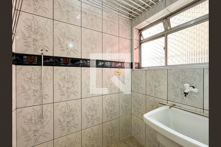 Apartamento à venda com 61m², 3 quartos e 1 vagaÁrea de Serviço