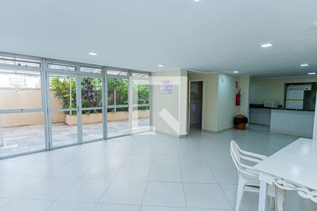 Apartamento à venda com 54m², 3 quartos e 1 vaga Apartamento à venda com 54m², 3 quartos e 1 vagaSalão de Festas