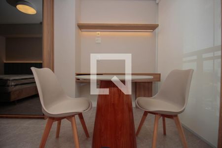 Sala/Quarto de kitnet/studio para alugar com 1 quarto, 35m² em Pinheiros, São Paulo