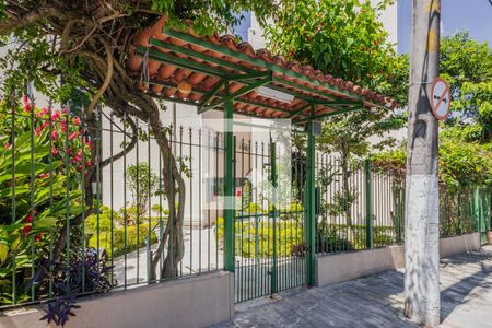 Apartamento para alugar com 66m², 3 quartos e sem vagaFachada