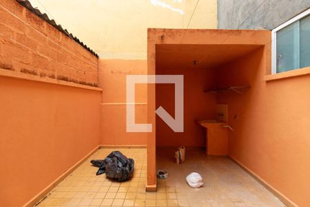 Casa à venda com 76m², 3 quartos e 1 vagaÁrea de Serviço