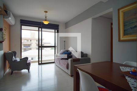 Sala de apartamento para alugar com 3 quartos, 80m² em Santa Maria Goretti, Porto Alegre