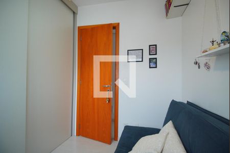 Quarto 1 de apartamento para alugar com 3 quartos, 80m² em Santa Maria Goretti, Porto Alegre